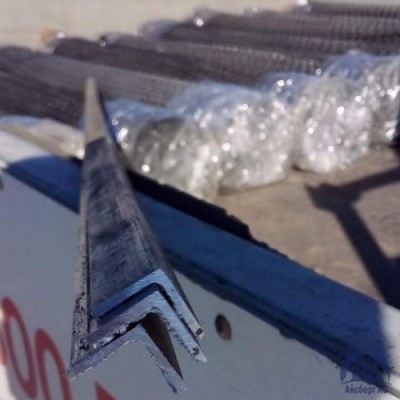Уголок стальной равнополочный 125х125х16 мм 09Г2С ГОСТ 8509-93 купить в Филиал в Астане ПКФ "Айсберг АС"