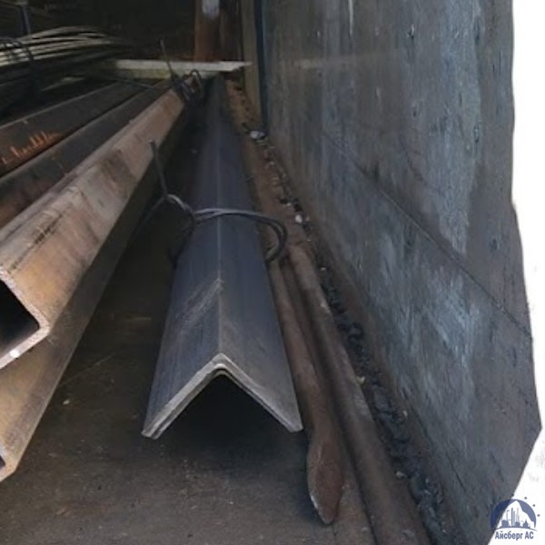 Уголок стальной равнополочный 125х125х10 мм С235 ГОСТ 8509-93